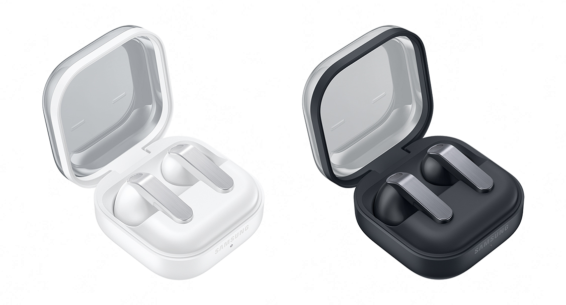 Both Galaxy Buds4 White and Black Charging Case open with earbuds placed inside.