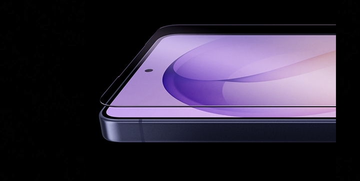 Galaxy S26 Ultra is seen horizontally from the main screen. A sheet of glass hovers over the screen.